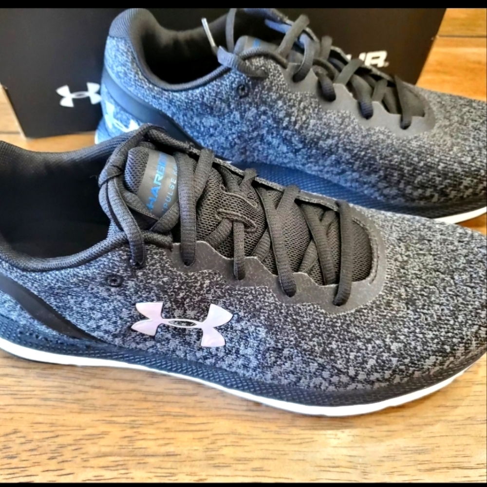 Under Armour Women's Charged Impulse Knit Sneaker Shoes size 10